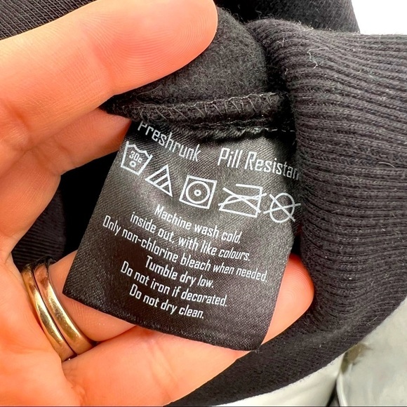 Just Like Zero New Paradigm Black woman/unisex small - Picture 3 of 4